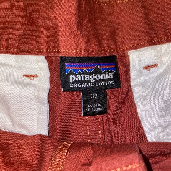 Men’s Patagonia red size 32 shorts - Picture 3 of 3